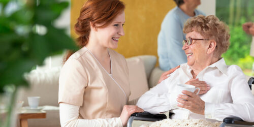 Choosing the Right Memory Care for Seniors: A Guide